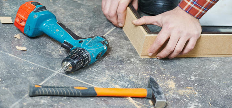 broken door frame repair La Crescenta-Montrose